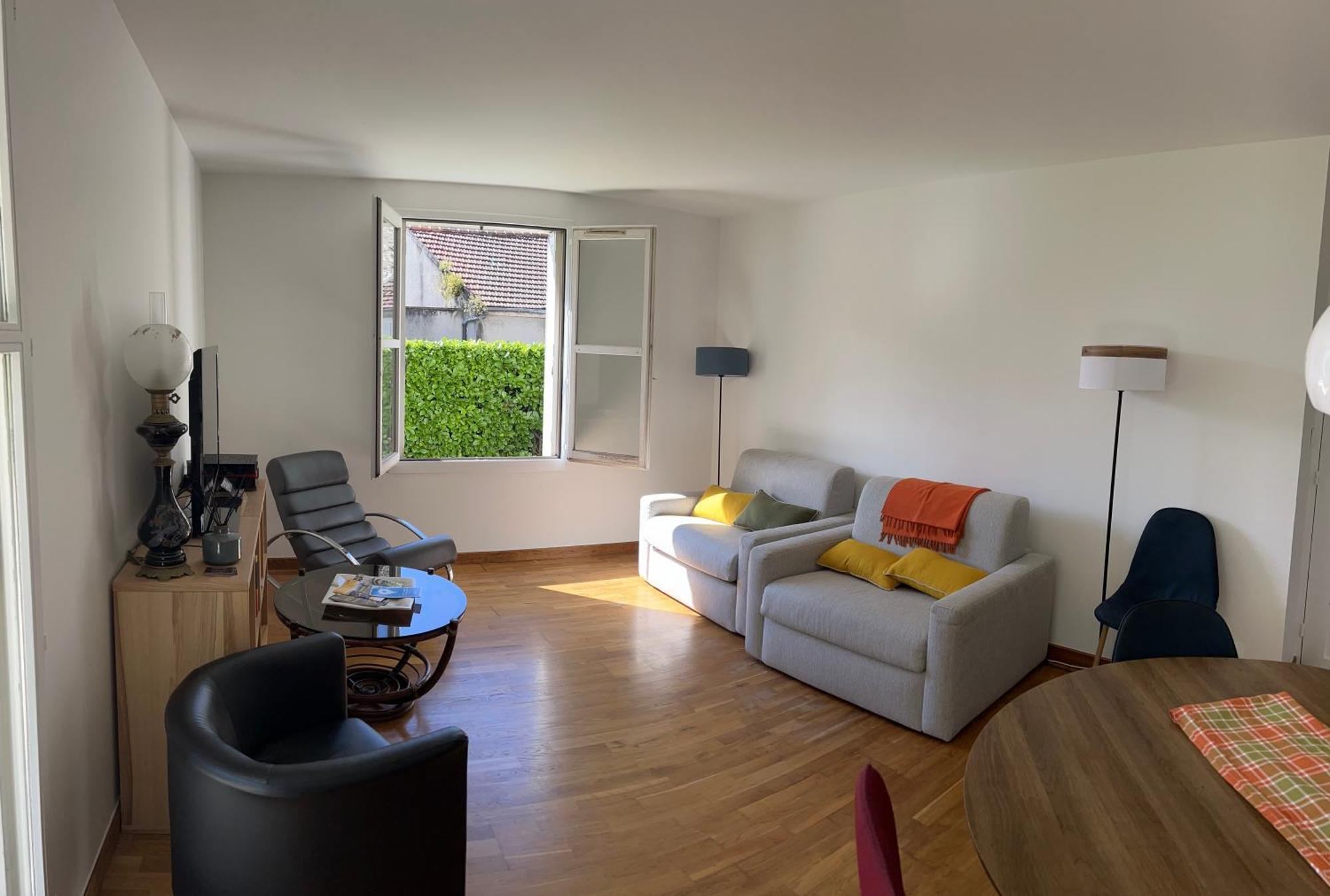 Appartement Standing Avec Jardin, 4 Personnes, Strategiquement Situe Mantes-la-Jolie Luaran gambar