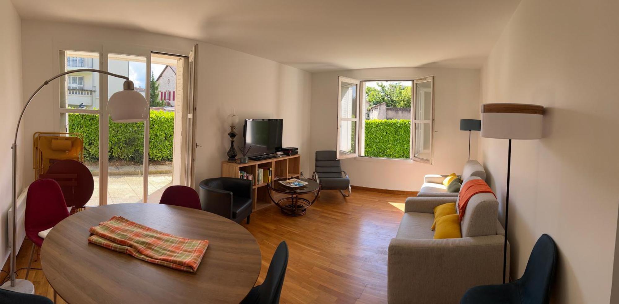Appartement Standing Avec Jardin, 4 Personnes, Strategiquement Situe Mantes-la-Jolie Luaran gambar
