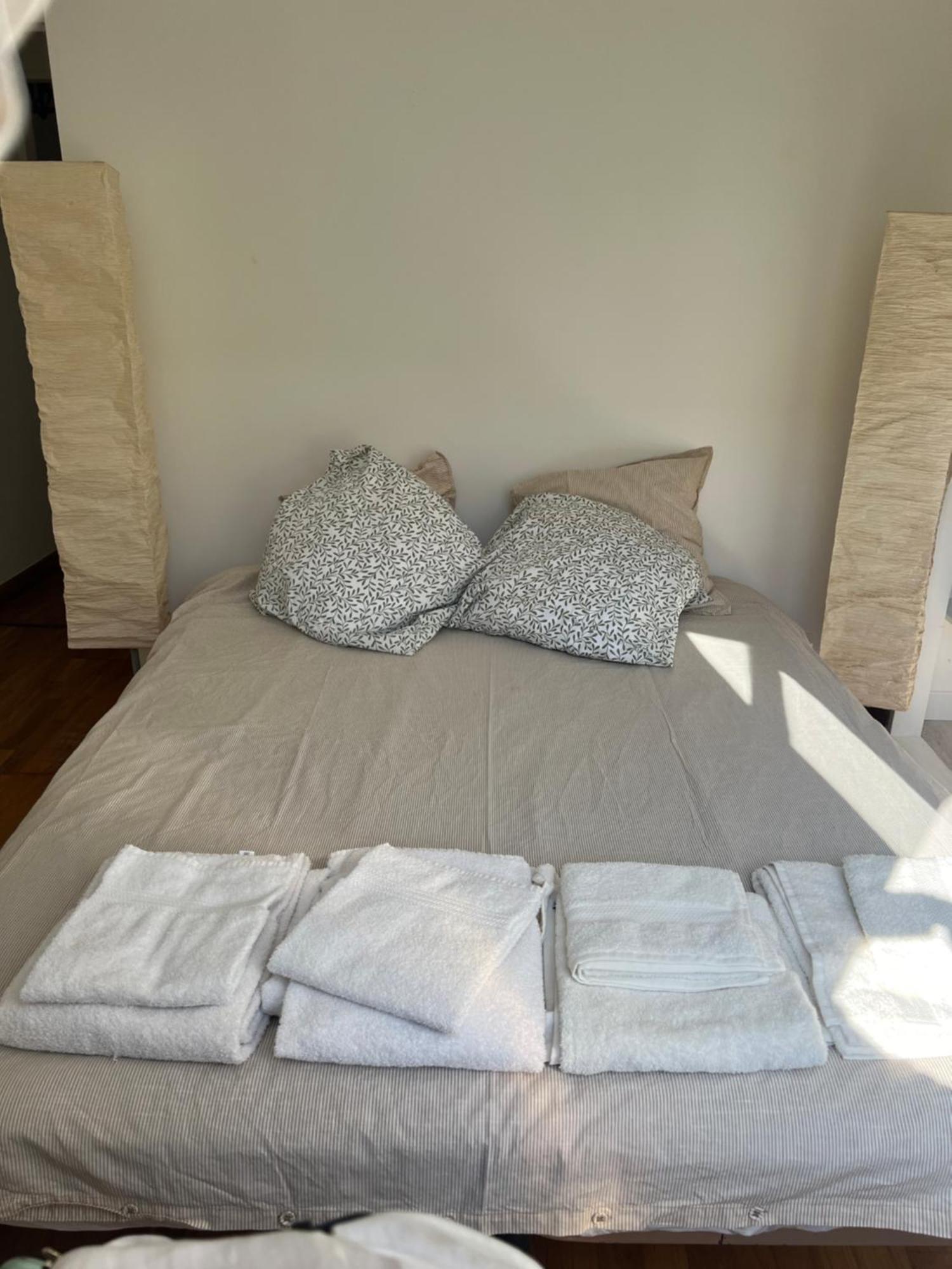 Appartement Standing Avec Jardin, 4 Personnes, Strategiquement Situe Mantes-la-Jolie Luaran gambar