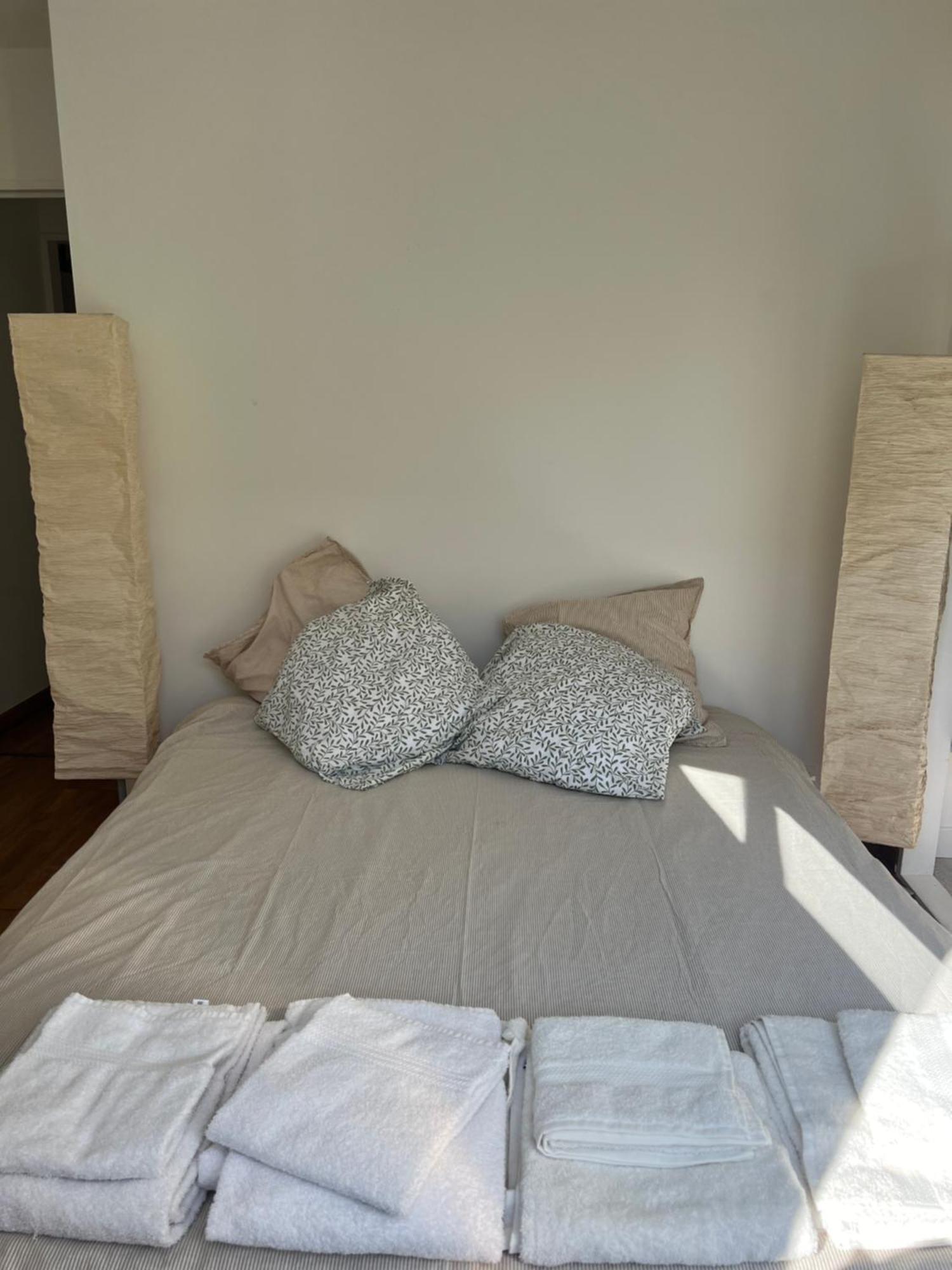 Appartement Standing Avec Jardin, 4 Personnes, Strategiquement Situe Mantes-la-Jolie Luaran gambar
