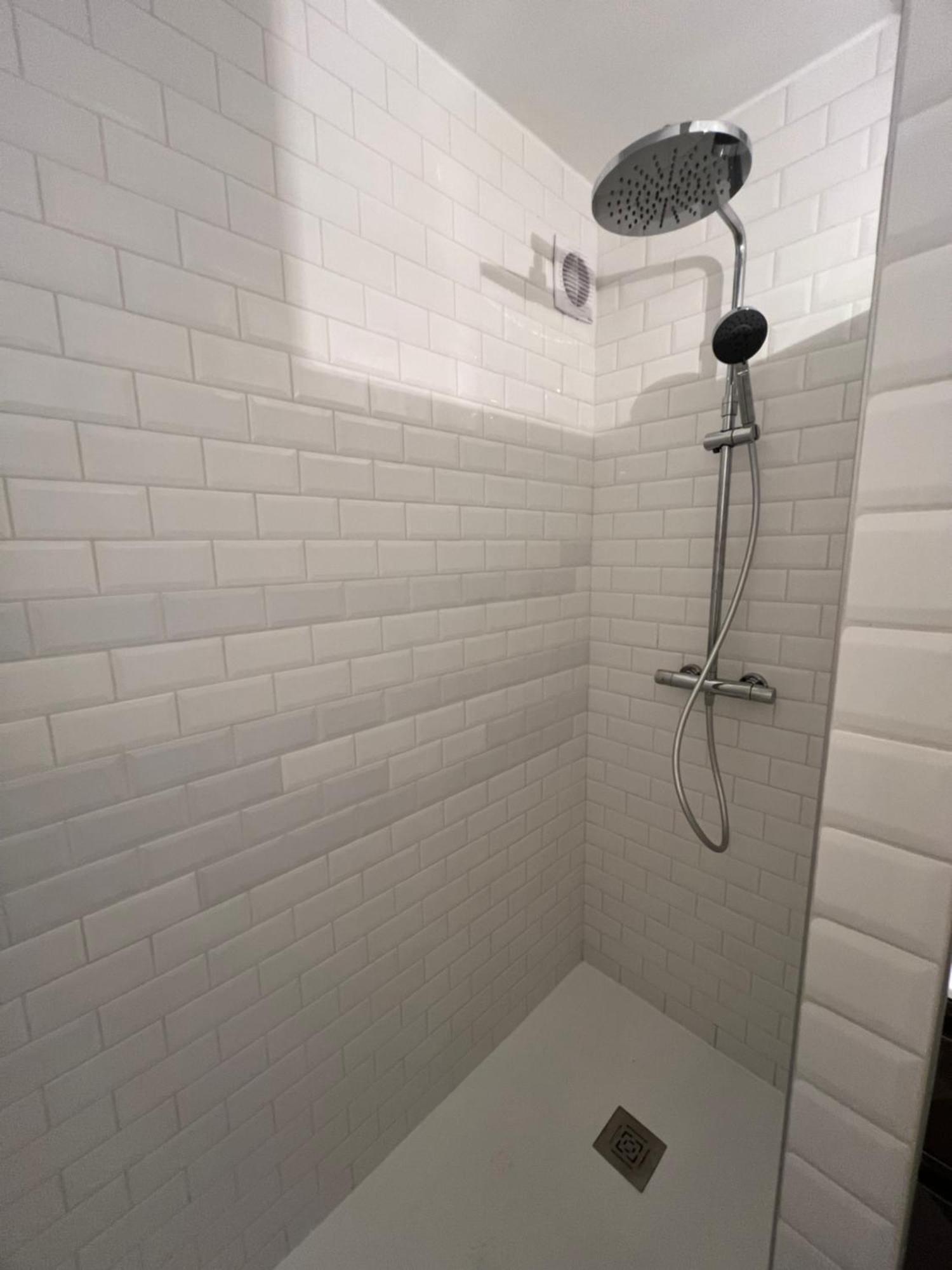 Appartement Standing Avec Jardin, 4 Personnes, Strategiquement Situe Mantes-la-Jolie Luaran gambar