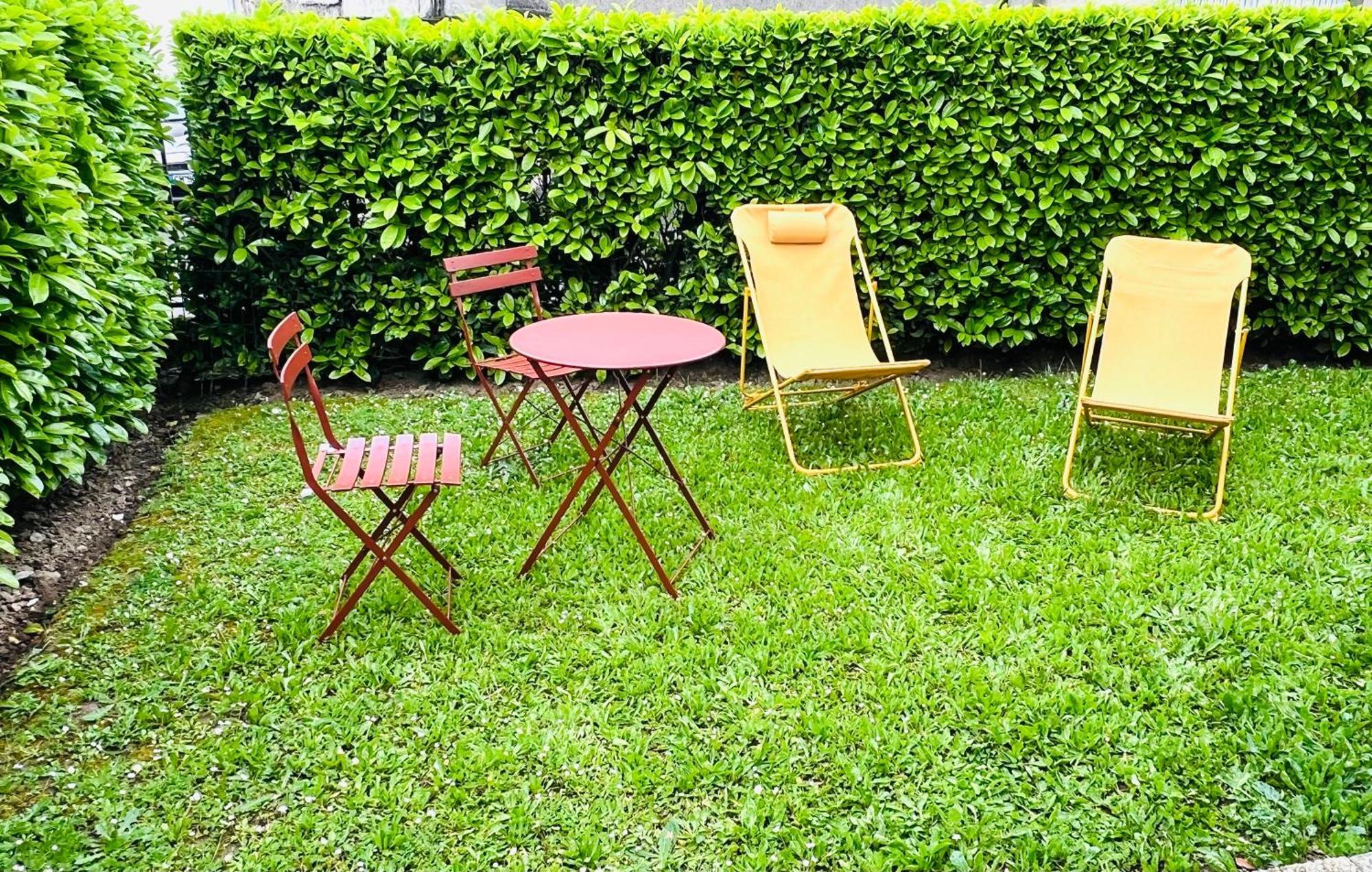 Appartement Standing Avec Jardin, 4 Personnes, Strategiquement Situe Mantes-la-Jolie Luaran gambar