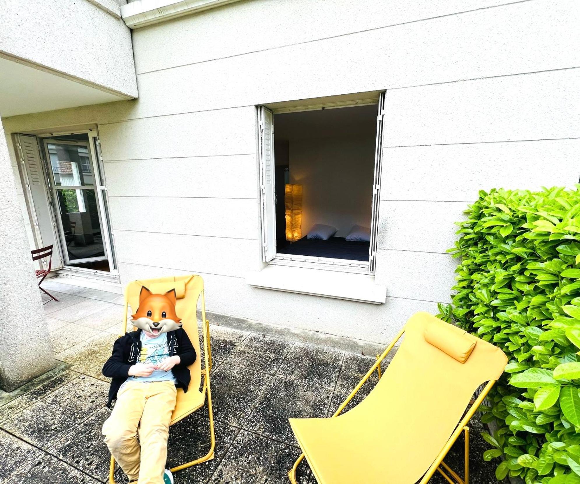 Appartement Standing Avec Jardin, 4 Personnes, Strategiquement Situe Mantes-la-Jolie Luaran gambar